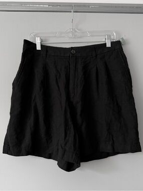 NWT Gap High Rise Linen Pleated Short